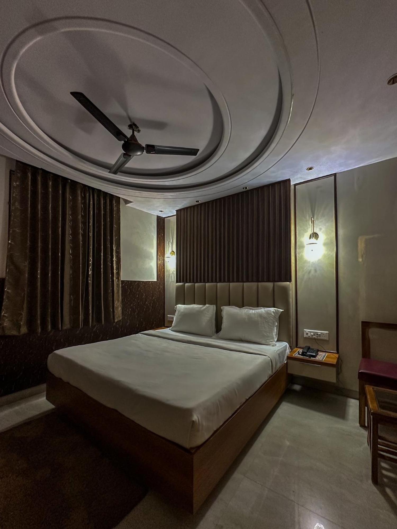 Bed and Breakfast Delhi Delight Premium Нью-Делі Екстер'єр фото