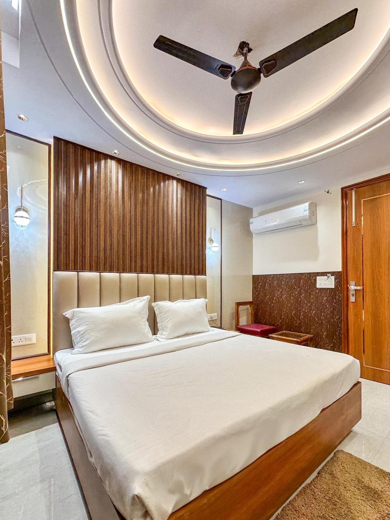 Bed and Breakfast Delhi Delight Premium Нью-Делі Екстер'єр фото